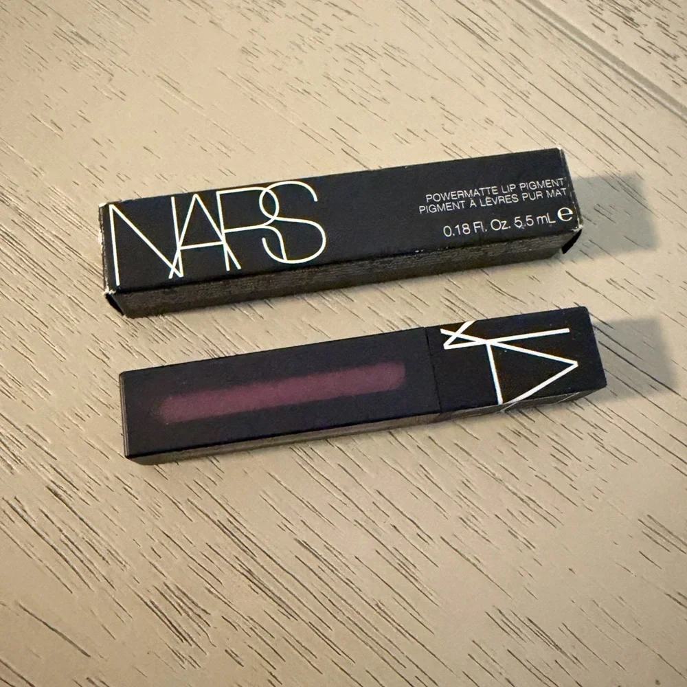 NEW NARS Powermatte Lip Pigment Lipstick Shade Wild Night Deep Purple NIB